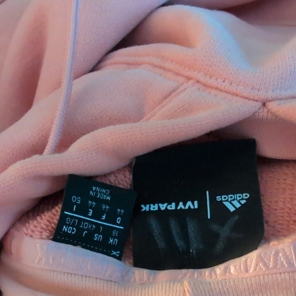 Adidas WMNS Adidas x Ivy Park Hooded Shrug - Picture 7 of 7